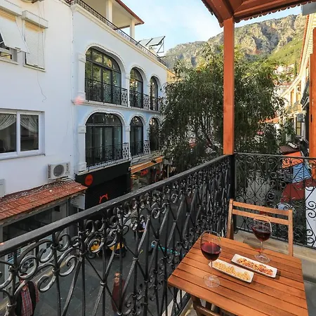 Mavi Kiyi Konak * Kaş