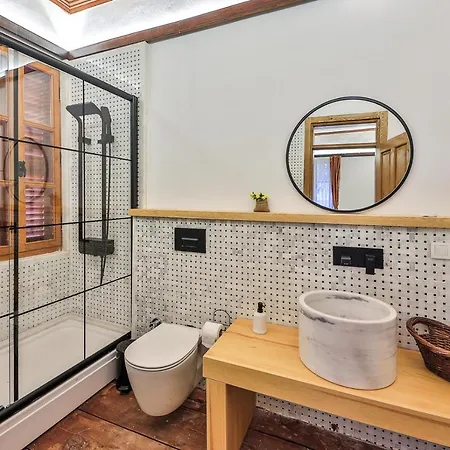 Otel Mavi Kiyi Konak *